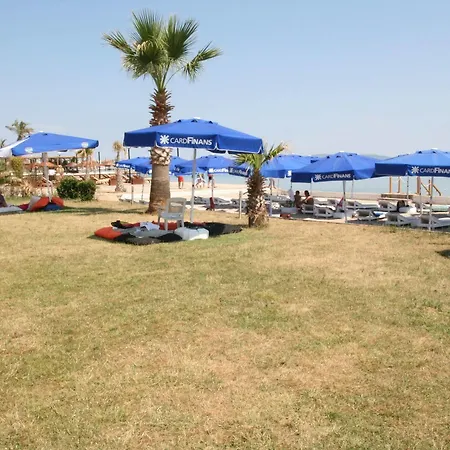 منتجع Inkim ألاتشاتي